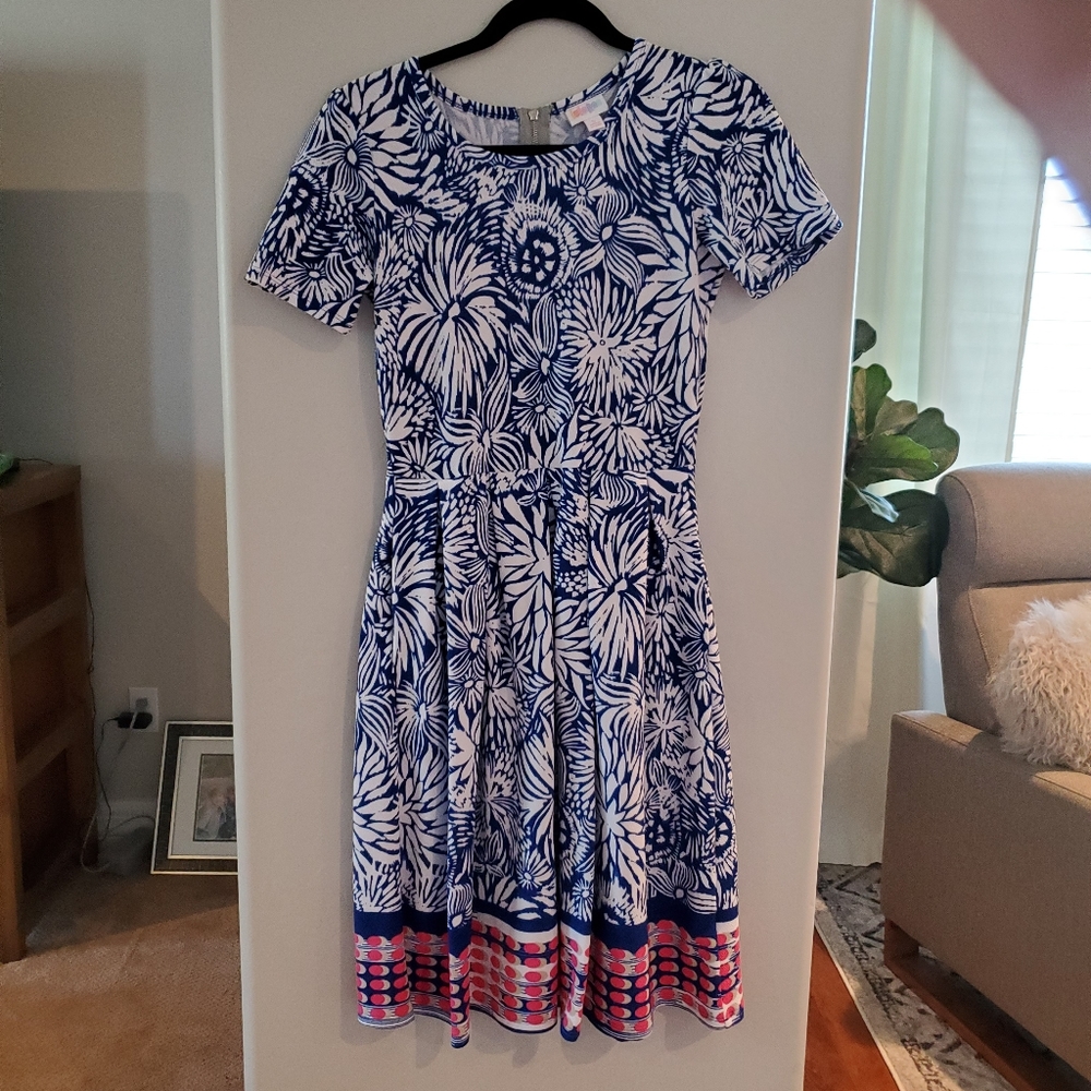 Lularoe Amelia Dress size S